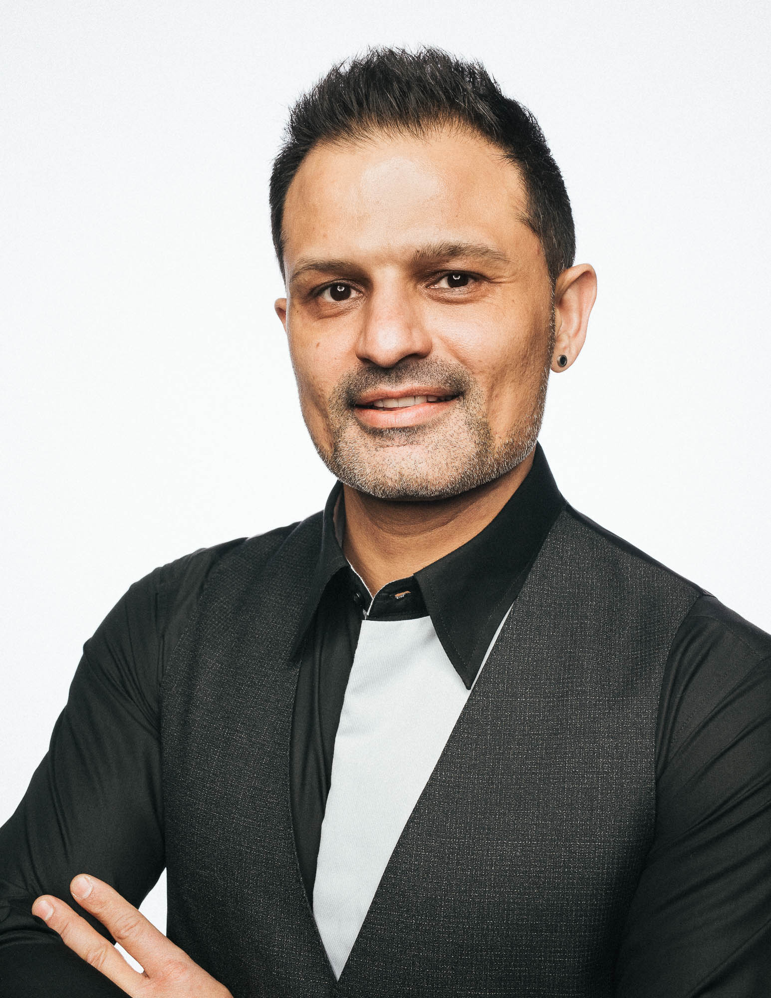 Export x3 Headshot  06378 Dez 01 2019 Headshots 2019  Miro Nicole Nadine 2